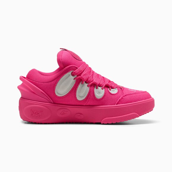 Athletic_Shoes